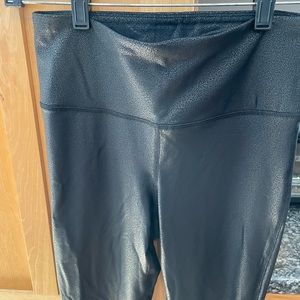 Small black shimmery leggings faux leather